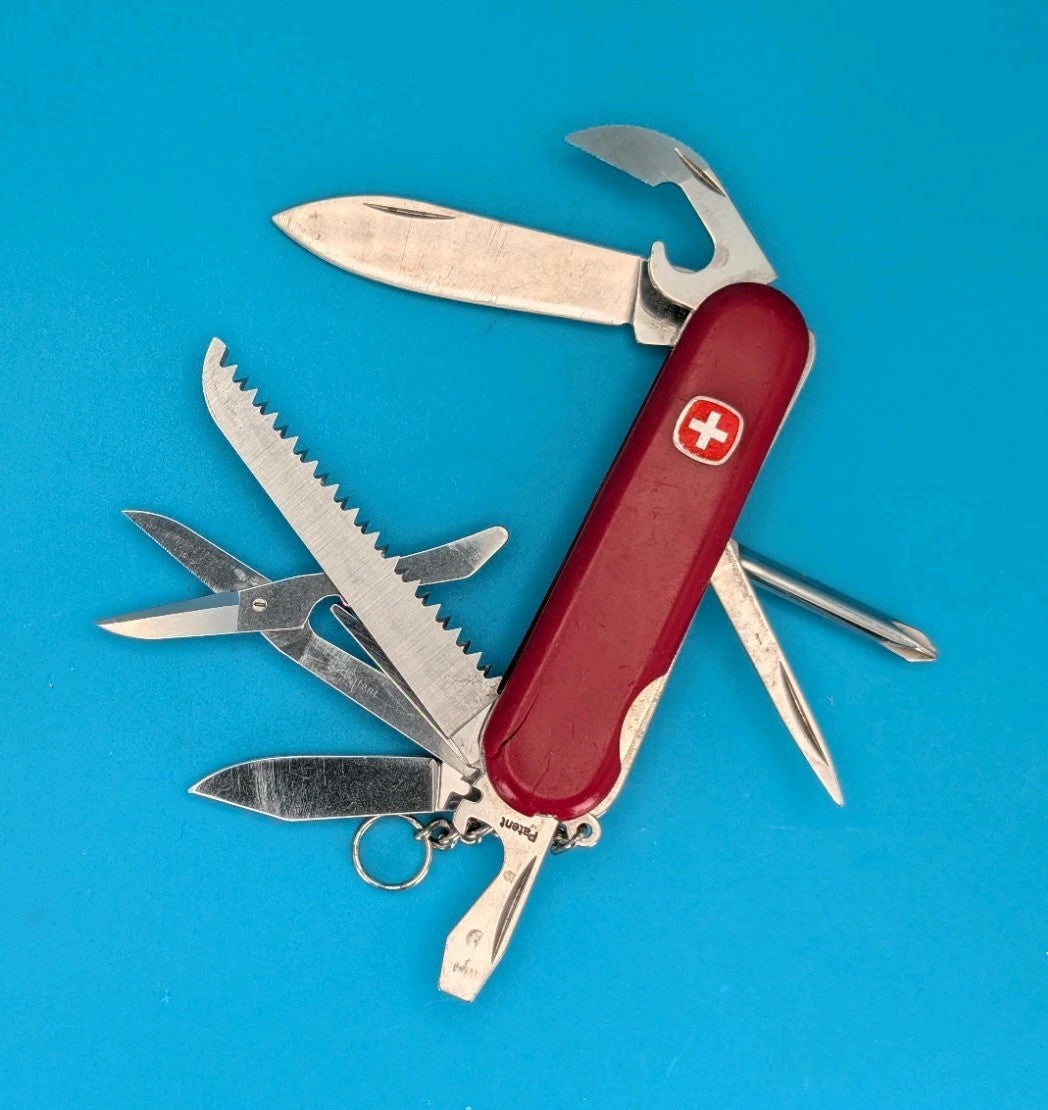 Wenger Model 1.18.13 Swiss Army Knife Multi Tool!