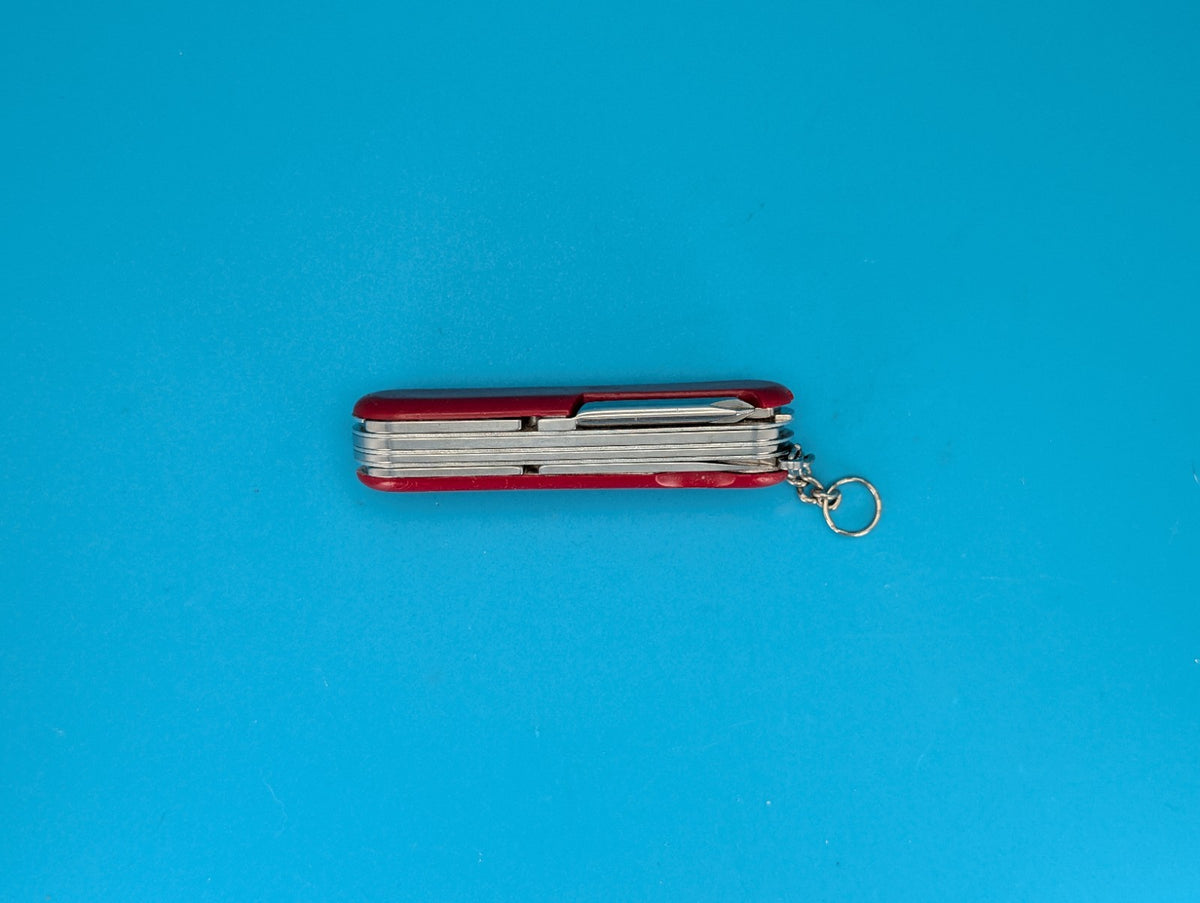 Wenger Model 1.18.13 Swiss Army Knife Multi Tool!
