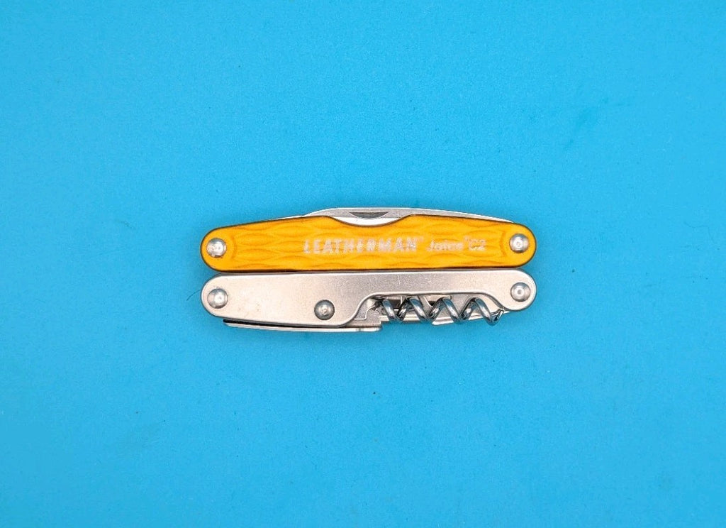 Leatherman Juice C2 Orange Knife Multi Tool! RETIRED! *ALEX*