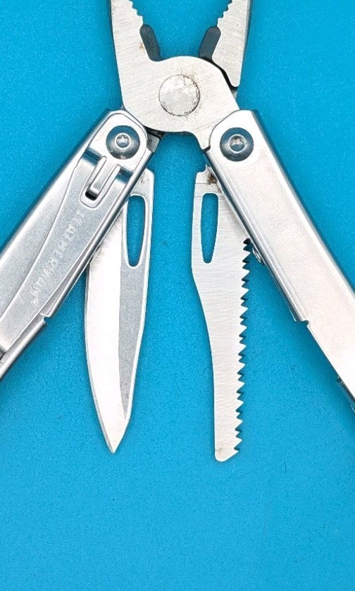 Leatherman Sidekick Multi-Tool, Knife, Pliers, Saw, Stainless