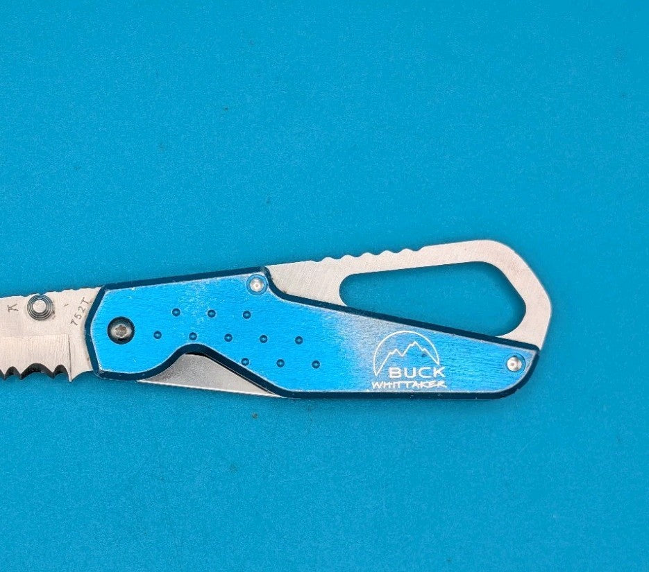 Buck Whittaker 752T Single Blade Combo Edge Pocketknife! 2003