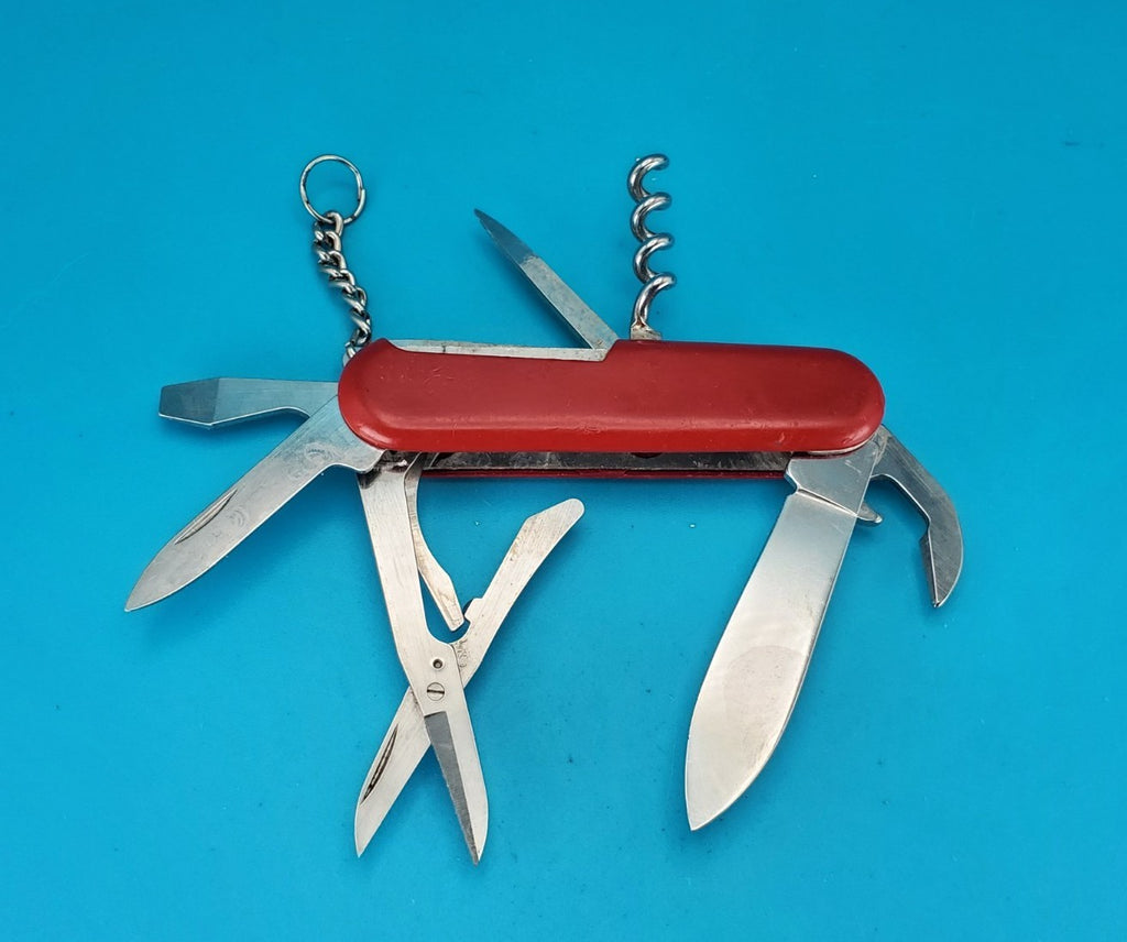 Wenger Traveler Red Swiss Army Knife Multi Tool!