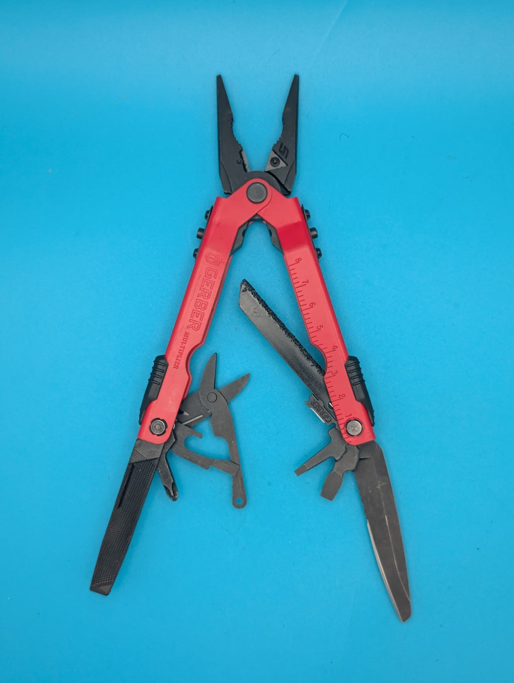 Gerber MP600 Black Oxide Multi-Tool Needle Nose Pliers! RED & BLACK! SNAP ON!
