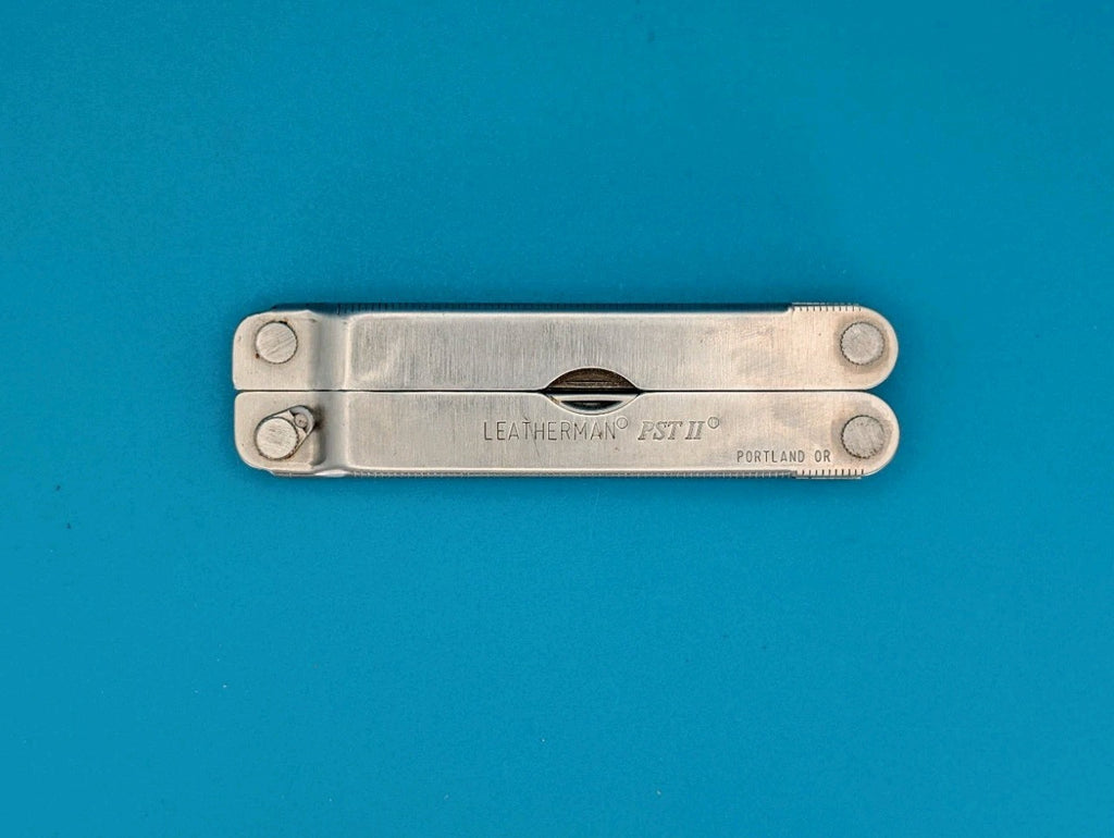 Leatherman PST 2 Multi Tool! 09/03 date stamp! Fast Shipping!
