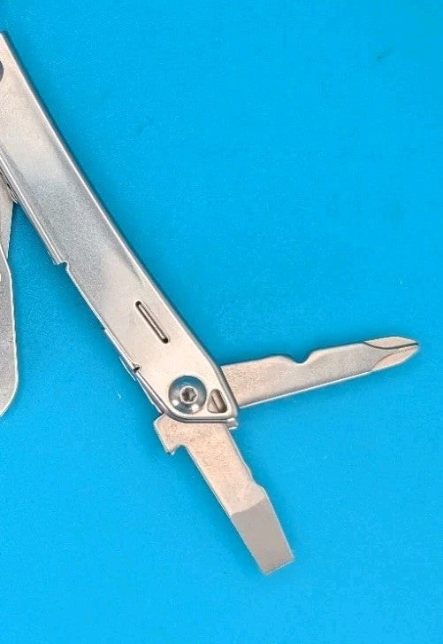 Leatherman Wingman Multi-Tool with Sheath