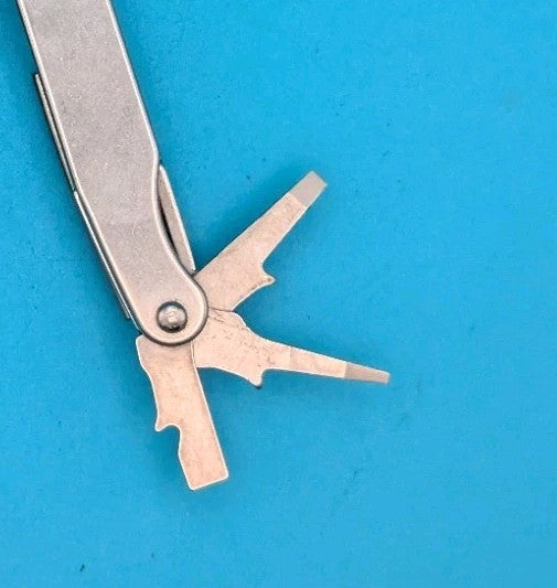 Leatherman Juice C2 Granite Gray Multi Tool! RETIRED! NICE!