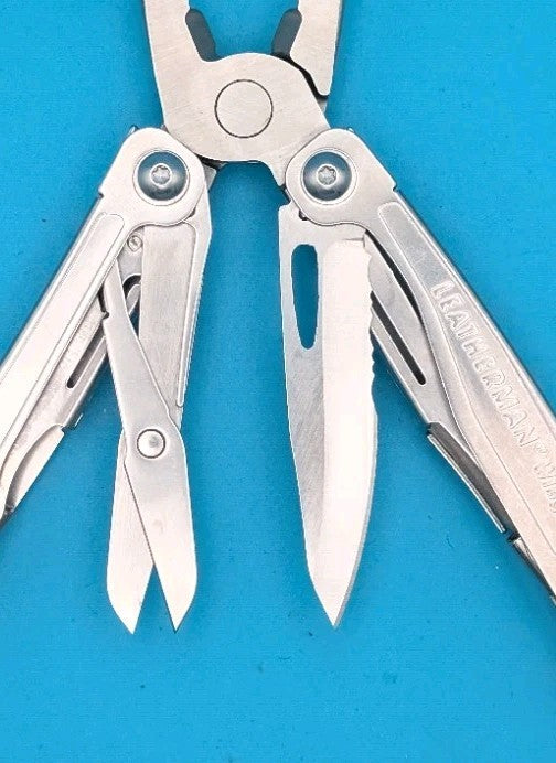 LEATHERMAN WINGMAN MULTI-TOOL! FAST SHIPPING!