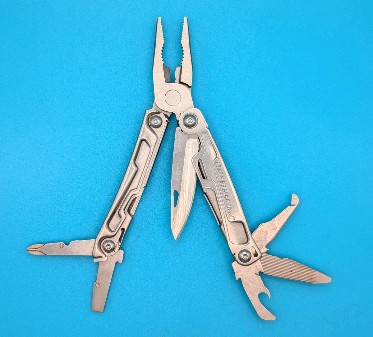 Leatherman Rev 3.8" Multi-Tool, Stainless!