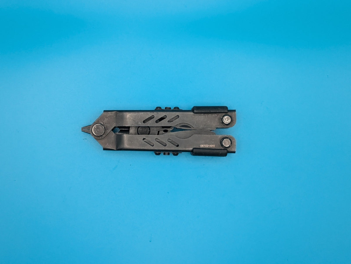 Gerber MP400 Compact Multitool Stainless Steel! Black!
