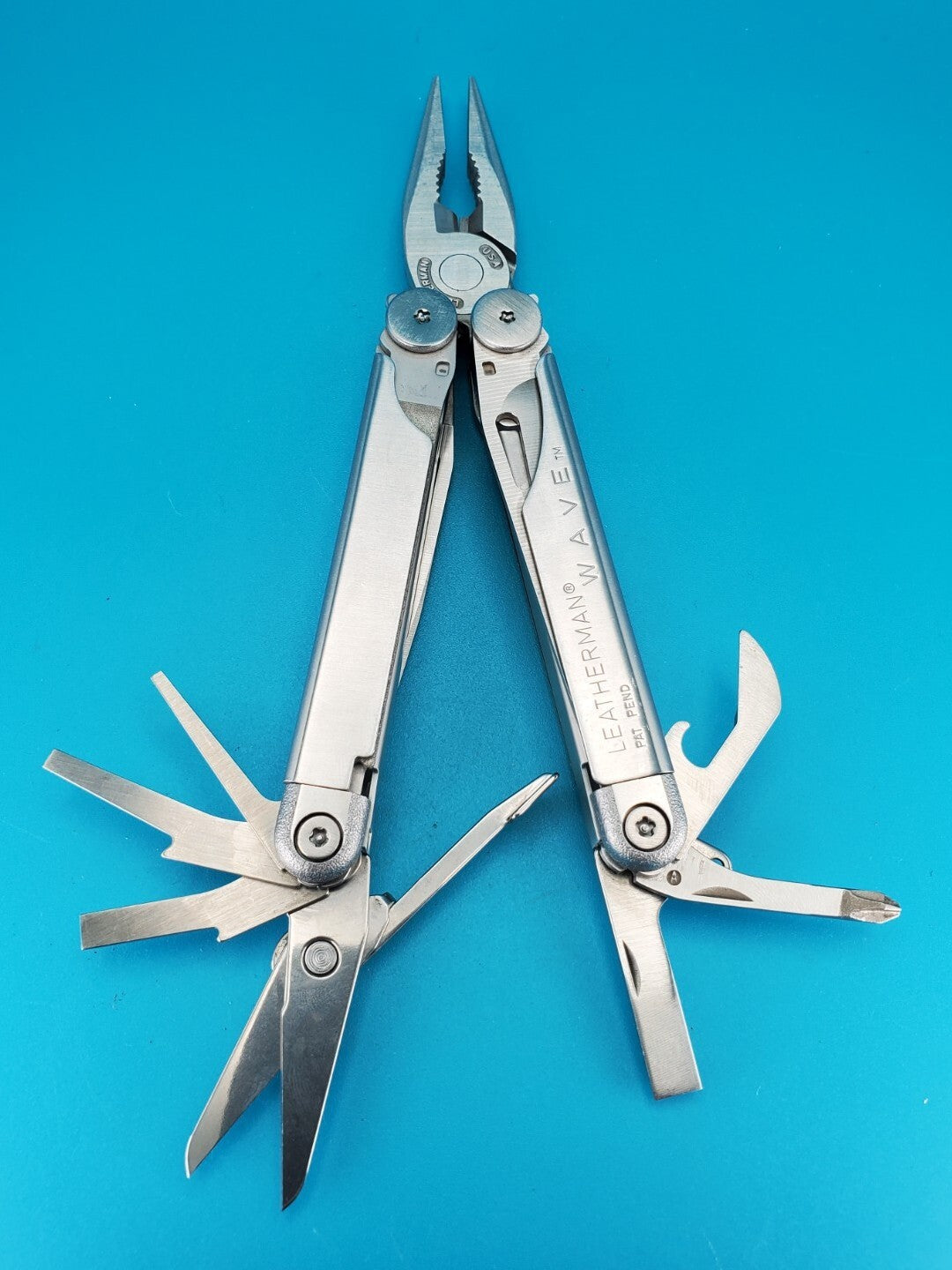 Leatherman Wave Original Vintage Retired, Dated 05/00 (JUN, 2000) WITH SHEATH!