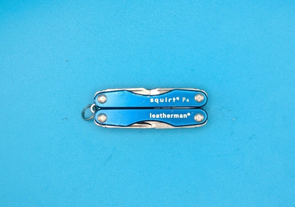 Leatherman Squirt P4 Multi-Tool, Key Ring, Retired, BLUE! *SIEMENS*