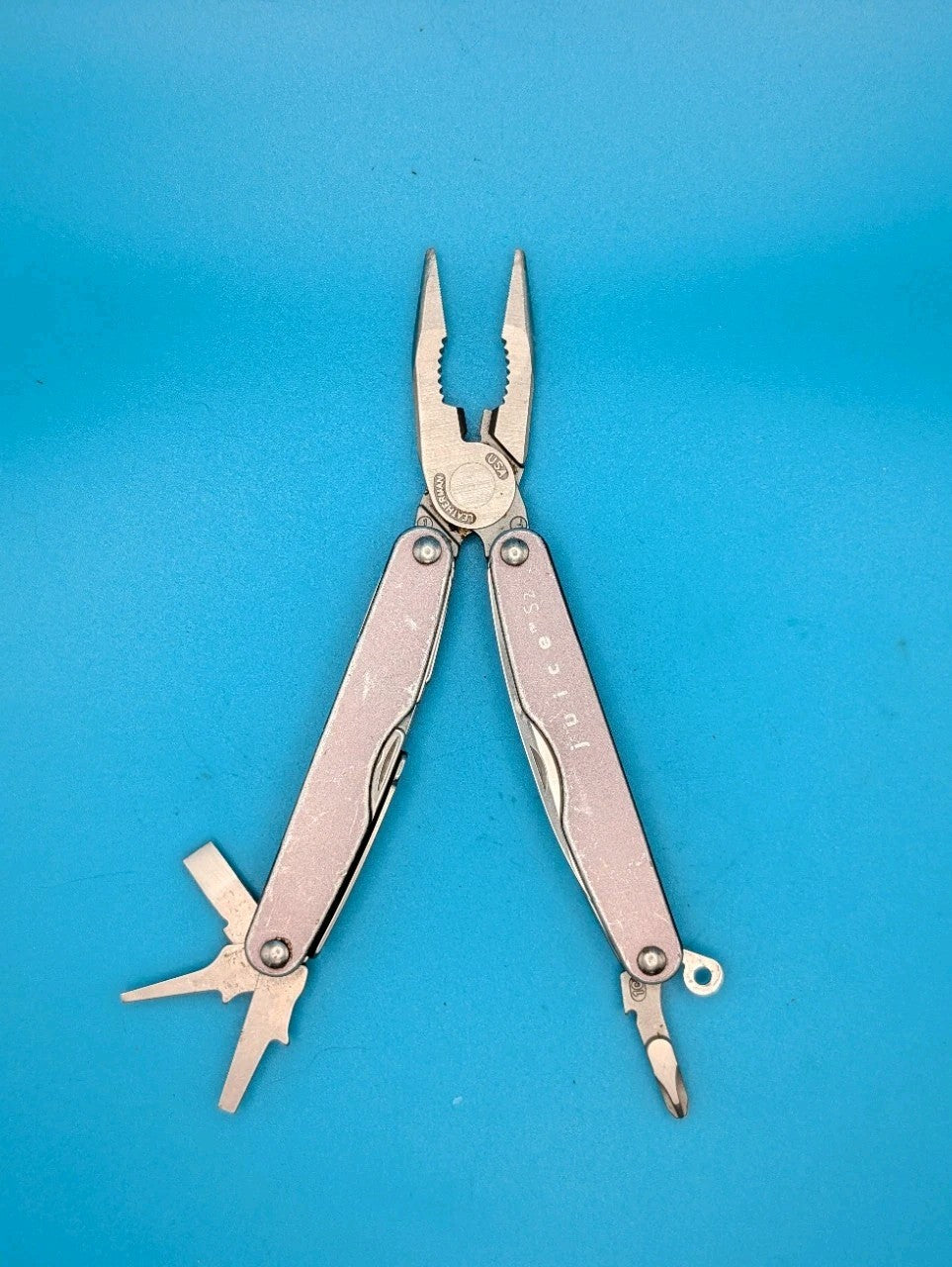 Leatherman Juice S2 Gray Multi Tool! RETIRED!