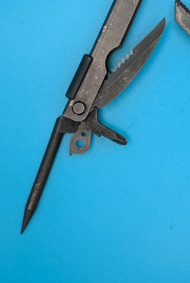 Gerber MP600 DET Black Oxide Multi-Tool Needle Nose Pliers!