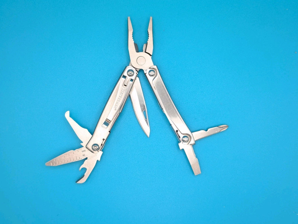 Leatherman Rev 3.8" Multi-Tool, Stainless! With Sheath!