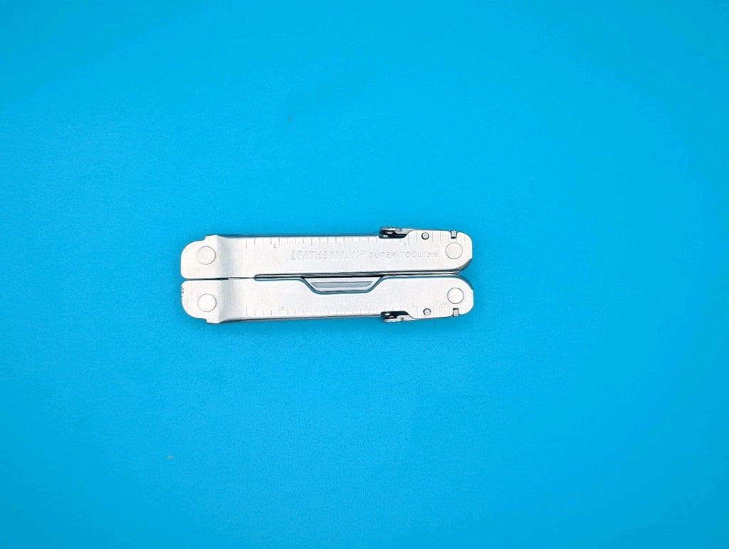 Leatherman Stainless Steel Super Tool 300 Multitool!