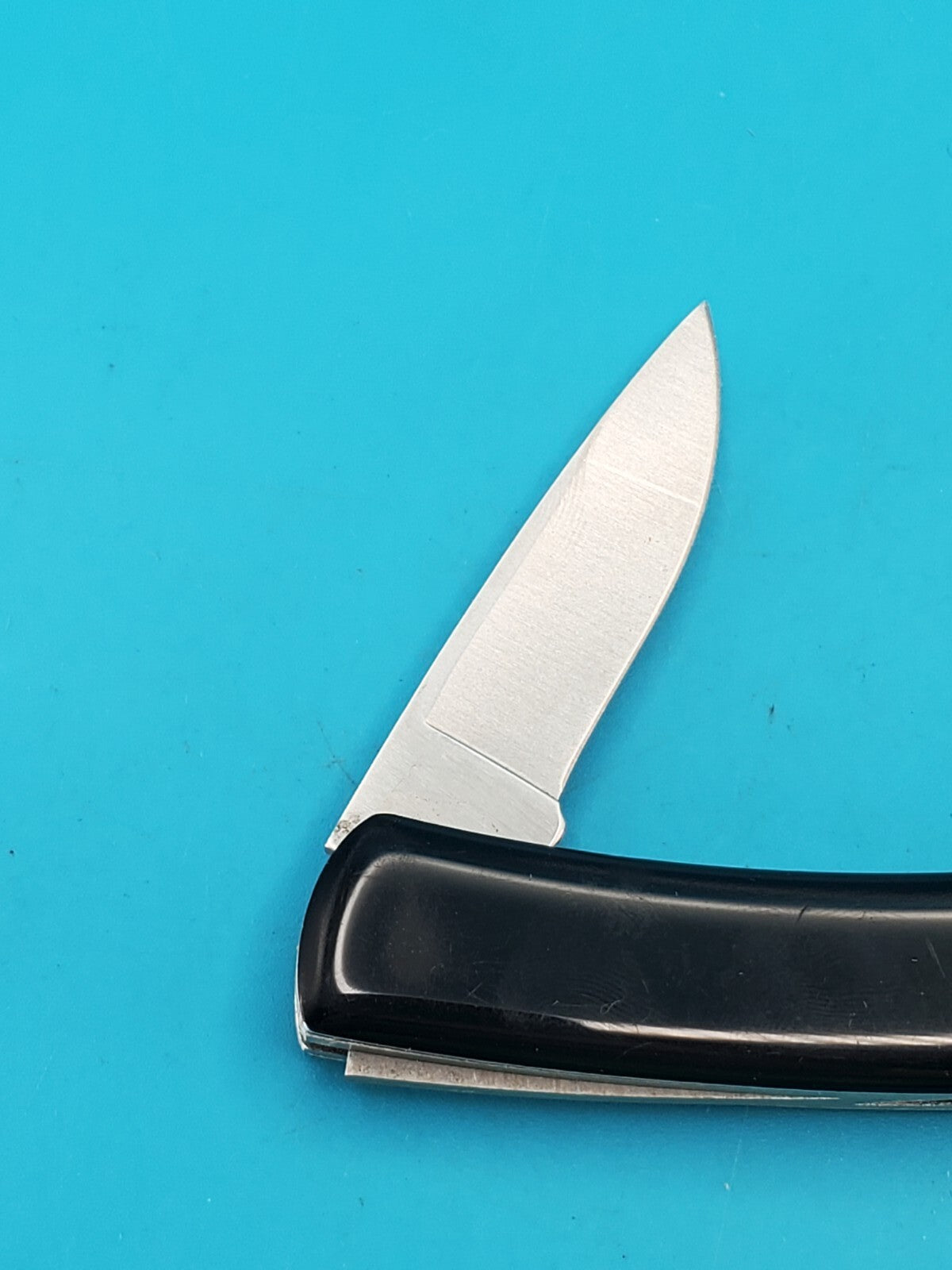 Vintage Buck 525 Plain Edge Lockback Gentleman's Folding Pocket Knife! 1992
