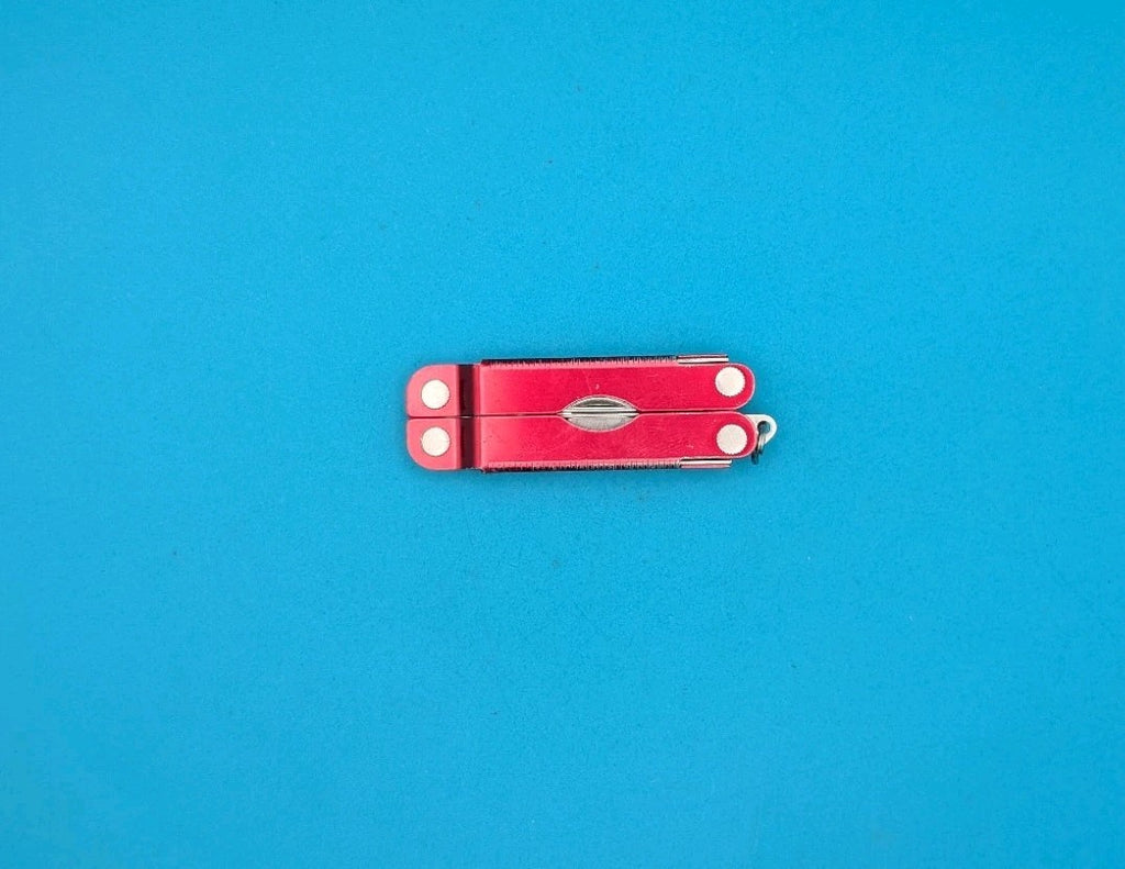 Leatherman Micra Multi-Tool, Knife, Scissors, Key Ring, Red