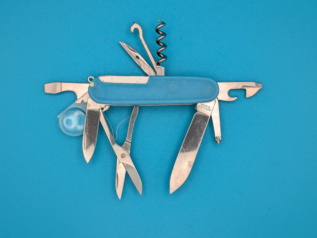 CUSTOM VICTORINOX EXPLORER BLUE GLOW IN THE DARK SWISS ARMY KNIFE!