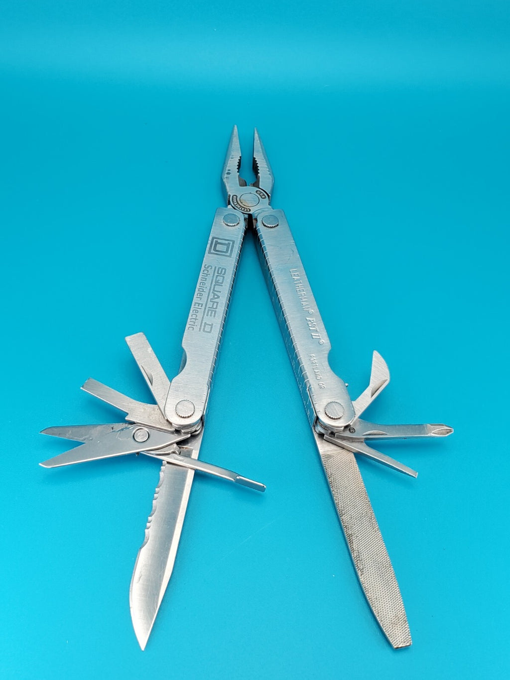 Leatherman PST 2 Multi Tool! 01/01 date stamp! Fast Shipping! With Sheath!