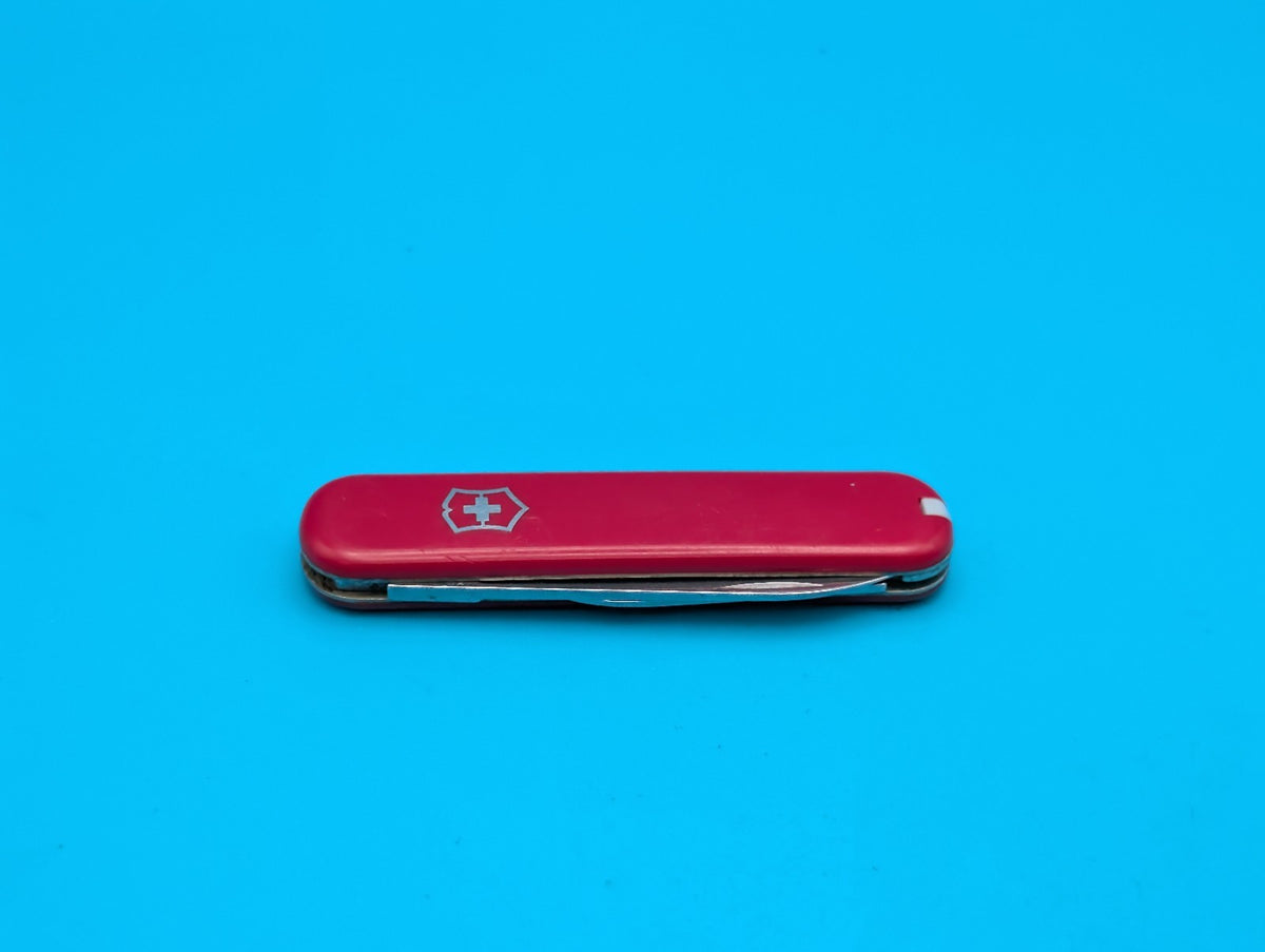 Victorinox Cavalier 74mm Red Swiss Army Knife Multi Tool!
