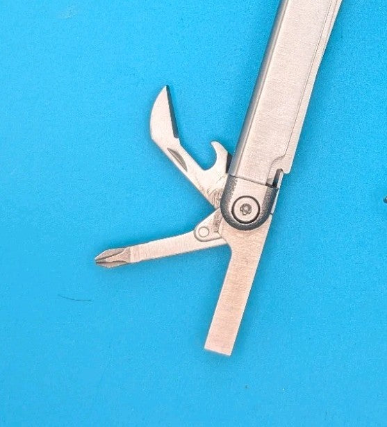 Vintage Leatherman Wave Original Multi Tool! , Dated 03/02 (MAR, 2002)