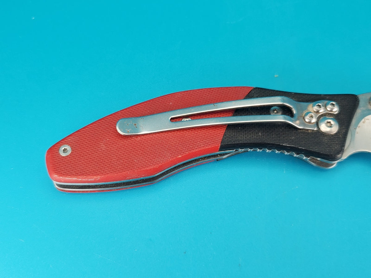 Vintage Bee L06 Liner Lock Plain Edge Folding Pocket Knife!