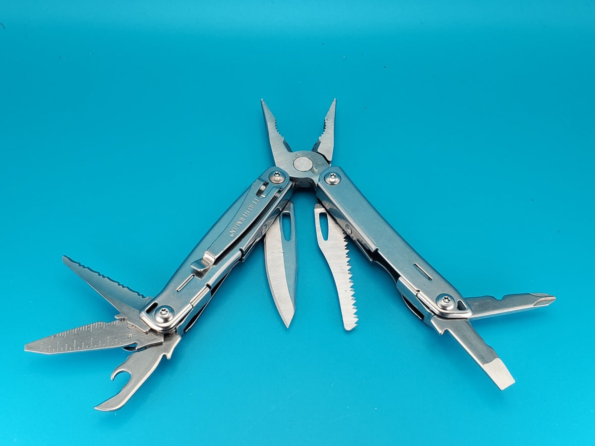Leatherman Sidekick Multi-Tool, Knife, Pliers, Saw, Stainless!