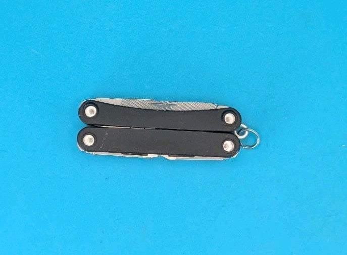 Leatherman SQUIRT PS4 Multi-Tool With Pliers Scissors Knife BLACK!