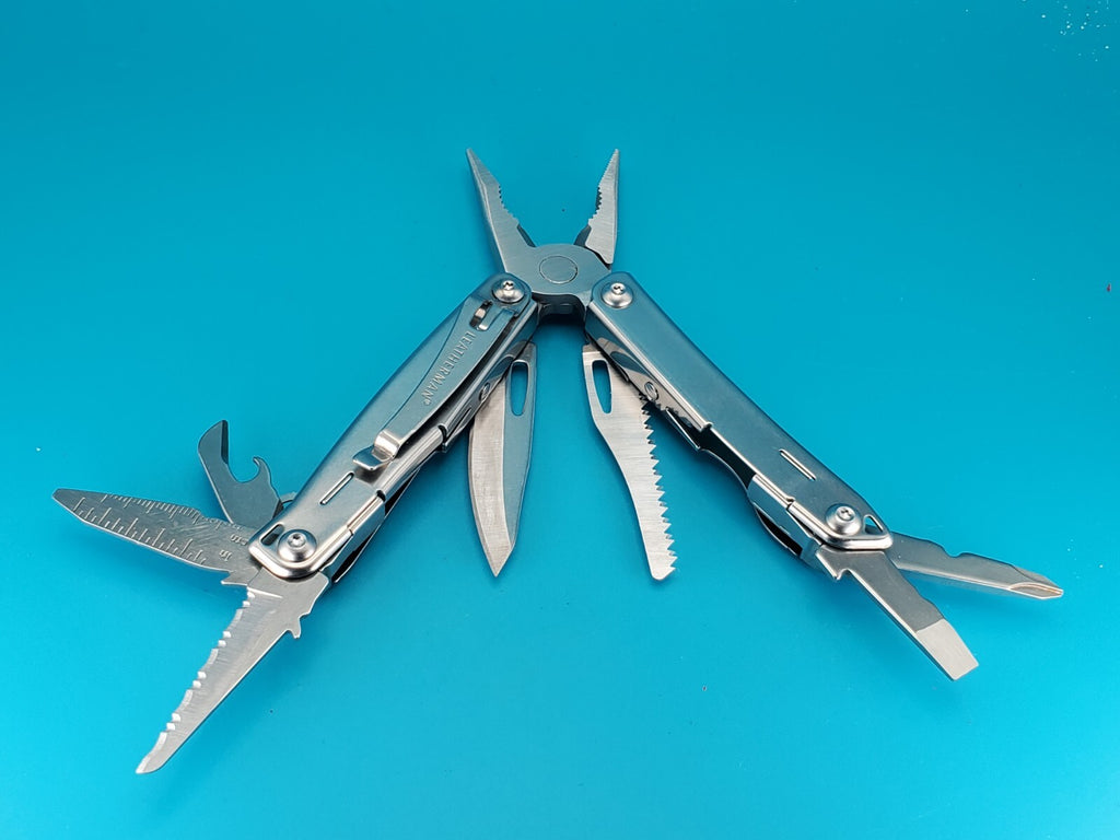Leatherman Sidekick Multi-Tool, Knife, Pliers, Saw, Stainless!