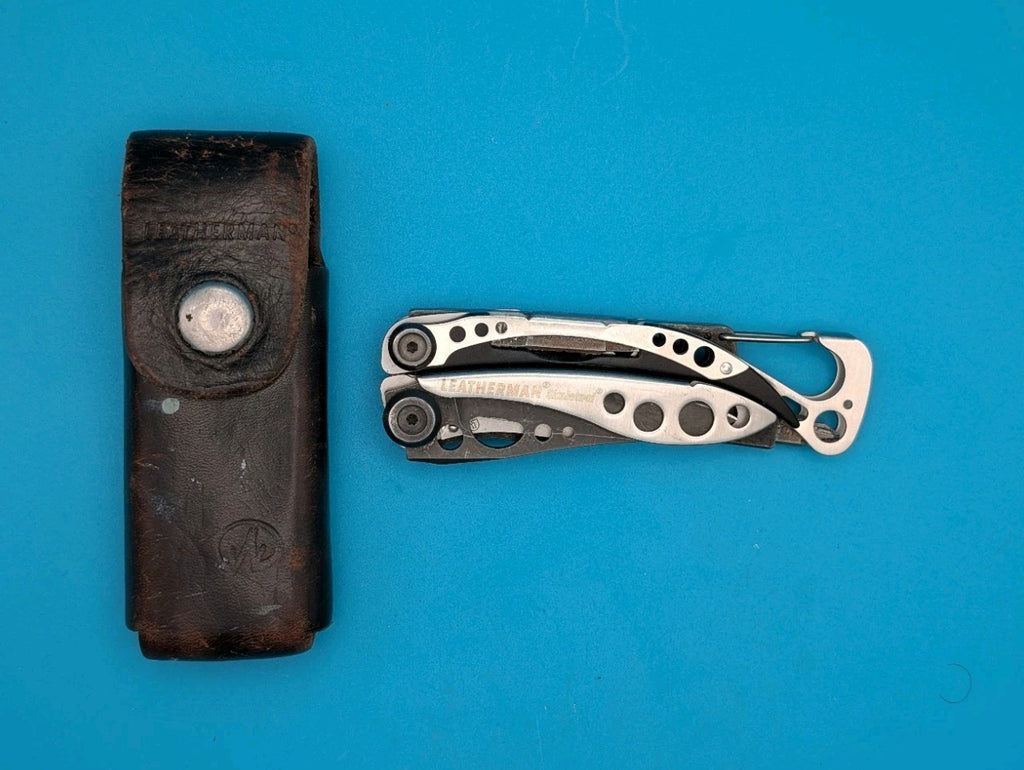 LEATHERMAN Skeletool Multi Tool - Combo Blade Knife Pliers! Silver & Black!