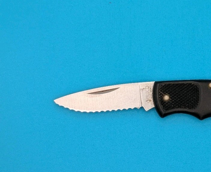 Cutco 1886 Serrated Edge Blade USA Lockback Knife! Black Handle!