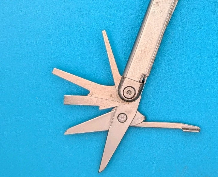 Vintage Leatherman Wave Original Multi Tool, Dated 11/00 (Nov, 2000)