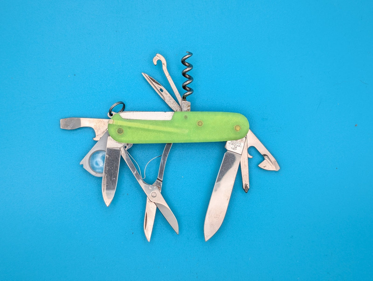 CUSTOM VICTORINOX EXPLORER GLOW IN THE DARK SWISS ARMY KNIFE MULTI TOOL! 91mm