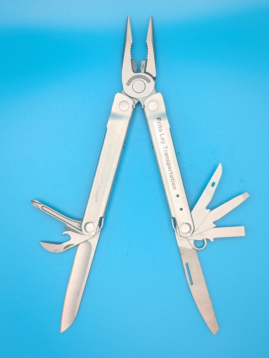 LEATHERMAN Bond Multitool, Stainless Steel Everyday Tool! *FRITO LAY*