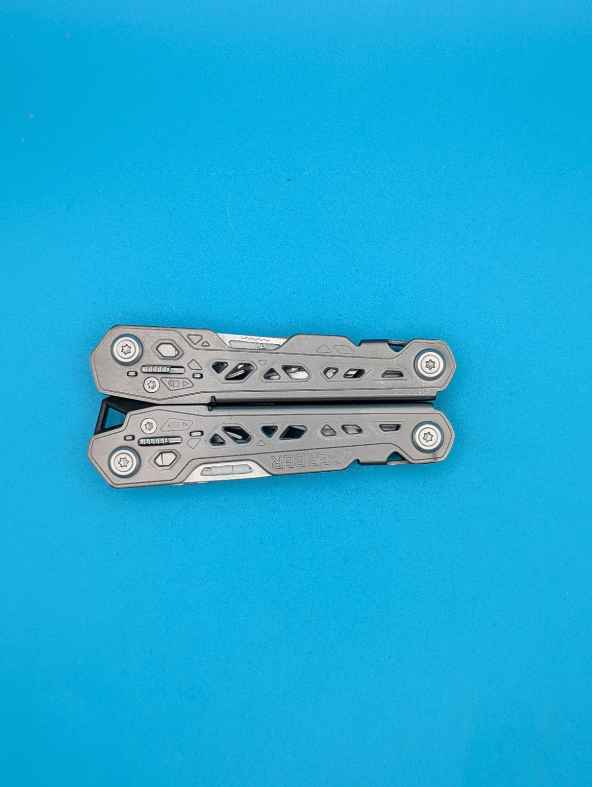 Gerber Truss Multi-Tool! FAST SHIPPING!
