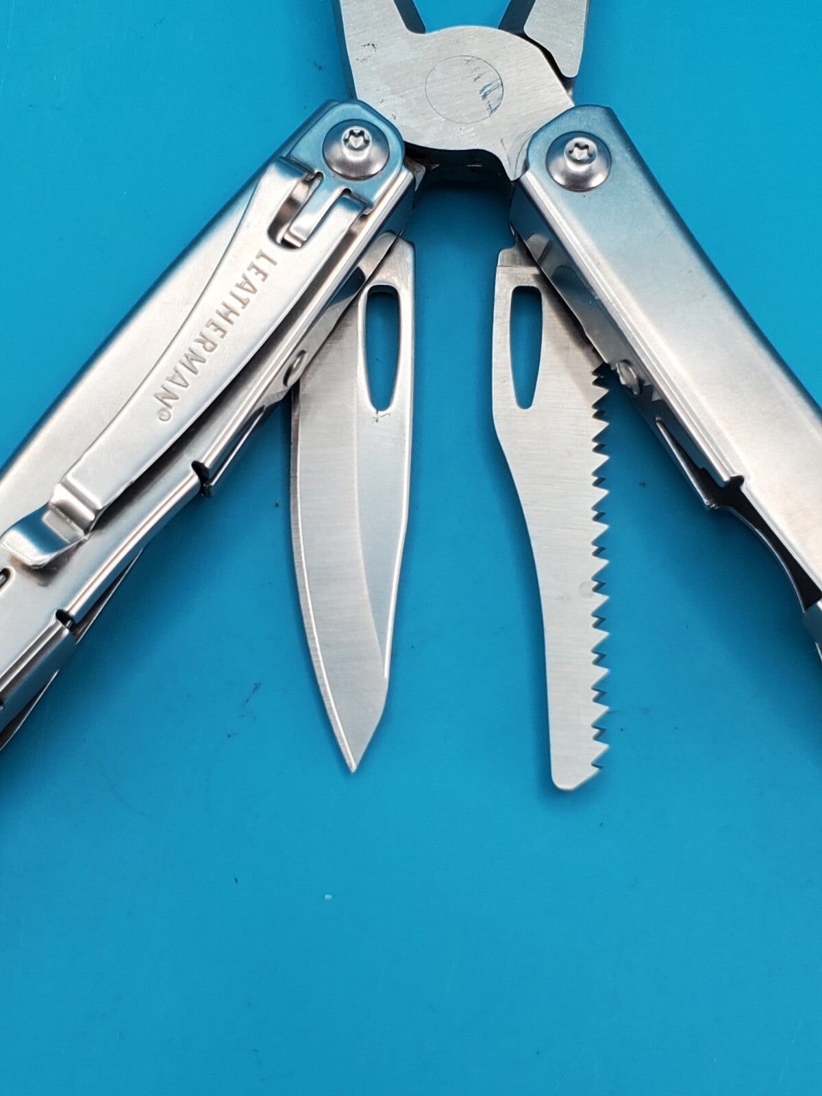 Leatherman Sidekick Multi-Tool, Knife, Pliers, Saw, Stainless!