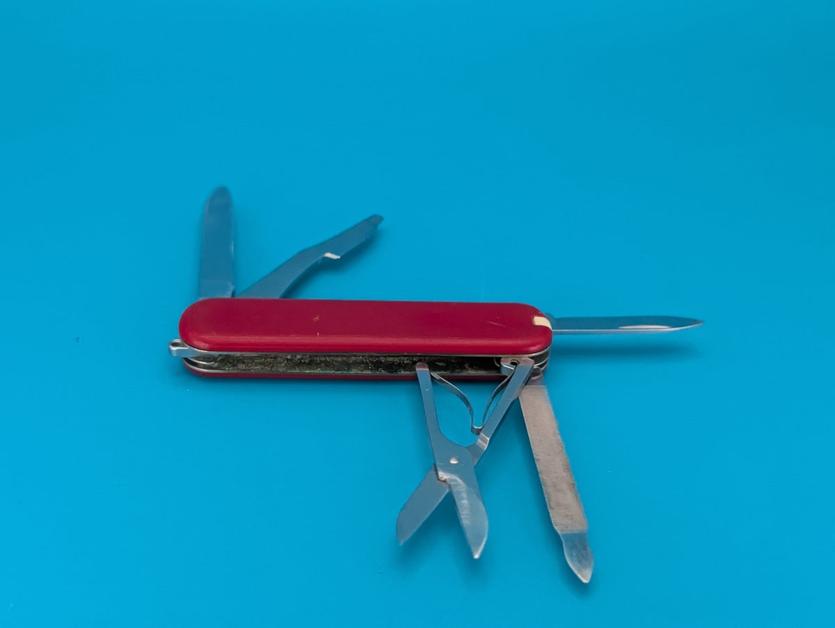 Victorinox Executive Swiss Army Knife, RED! FREE SHIPPING! RETIRED!