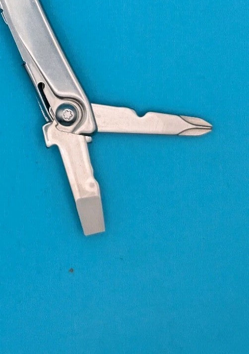 Leatherman Rev 3.8" Multi-Tool, Stainless!