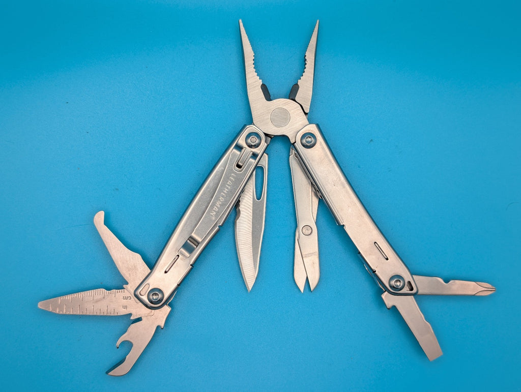 LEATHERMAN WINGMAN MULTI-TOOL! FAST SHIPPING!