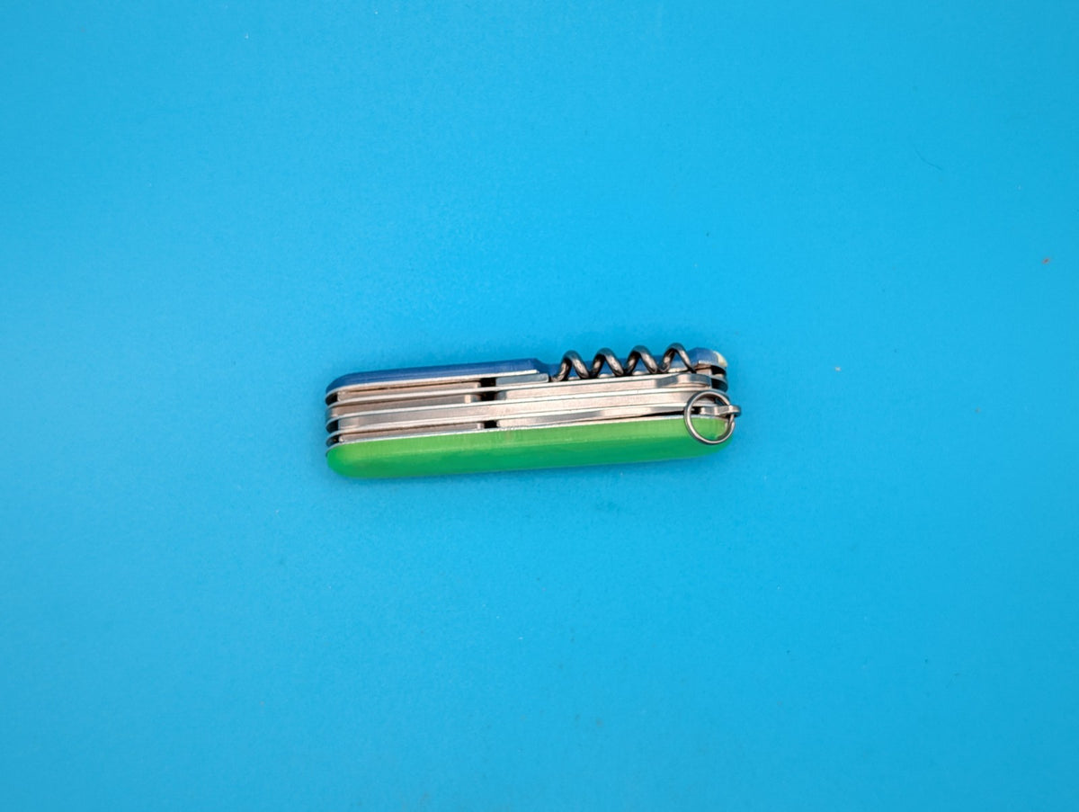 CUSTOM VICTORINOX EXPLORER GLOW IN THE DARK SWISS ARMY KNIFE MULTI TOOL! 91mm