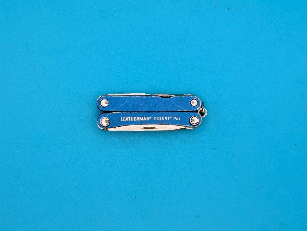 Leatherman SQUIRT PS4 Multi-Tool With Pliers Scissors Knife BLUE!