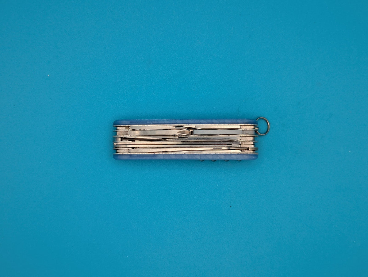 Victorinox Champion Swiss Army Knife Multi Tool! Firefly Blue Glow in the Dark!