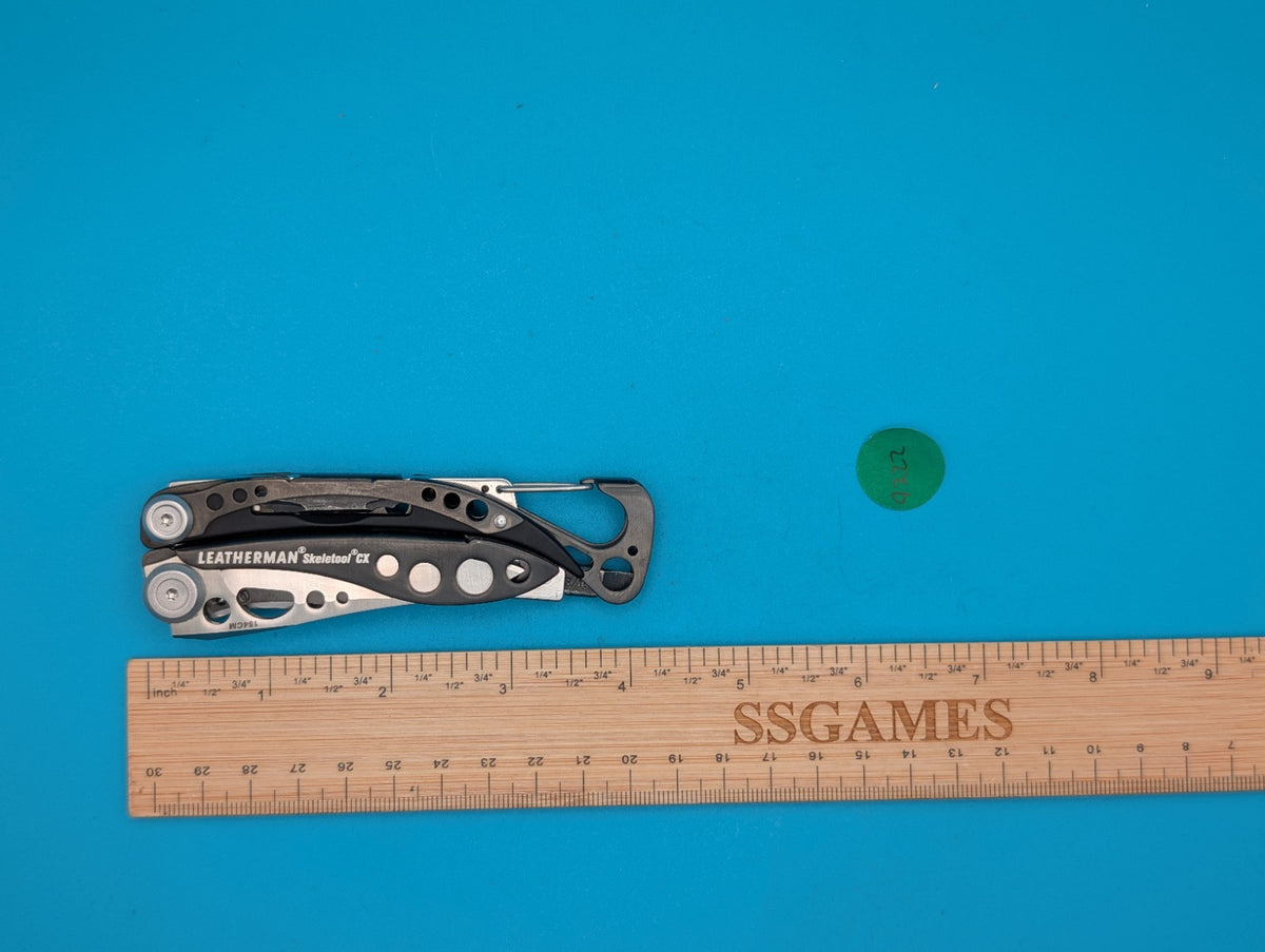 Leatherman Skeletool CX Multitool Plain Edge Knife!