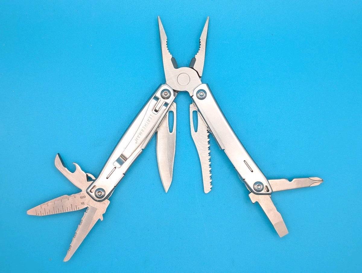 Leatherman Sidekick Multi-Tool, Knife, Pliers, Saw, Stainless! With Sheath!