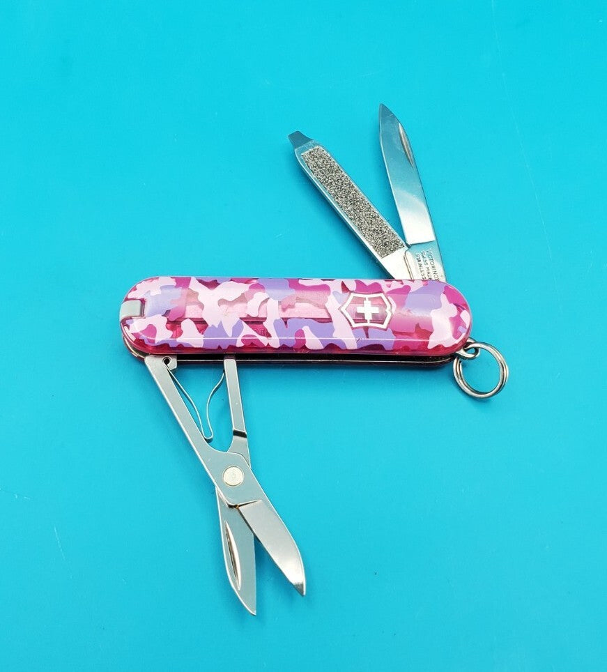 Victorinox Classic SD Swiss Army Knife 3 Tool Pocket Knife! PINK CAMO!