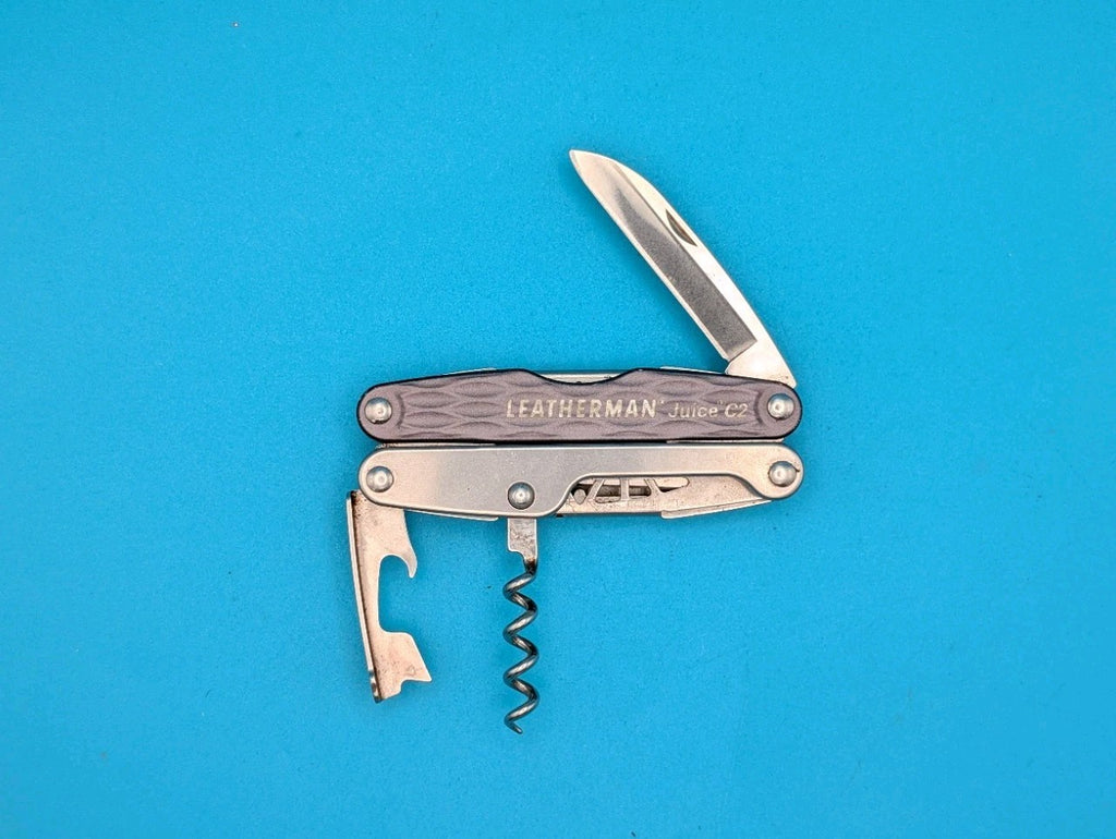 Leatherman Juice C2 Granite Gray Multi Tool! RETIRED! NICE!
