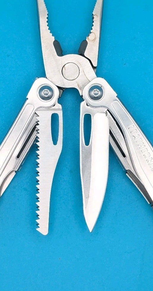 Leatherman Sidekick Multi-Tool, Knife, Pliers, Saw, Stainless!