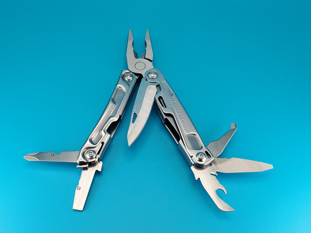 Leatherman Rev 3.8" Multi-Tool, Stainless!