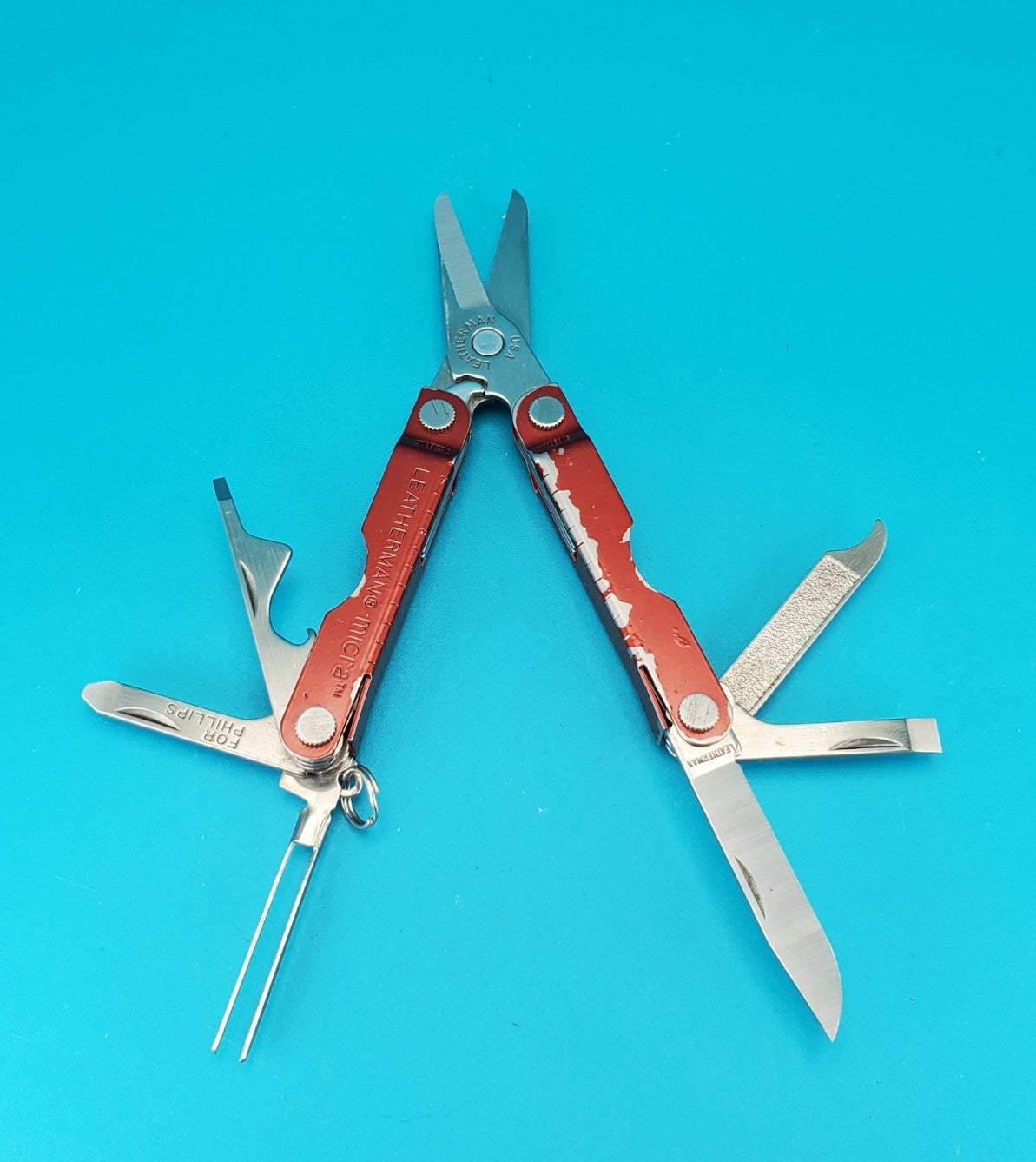 Leatherman Micra Multi-Tool, Knife, Scissors, Key Ring, Red! WITH SHEATH!