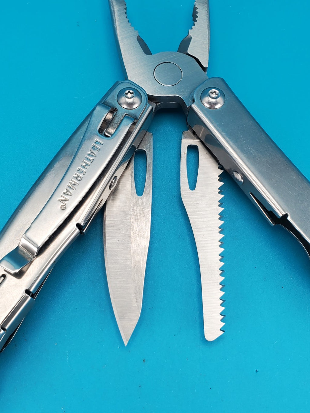 Leatherman Sidekick Multi-Tool, Knife, Pliers, Saw, Stainless! *DUNCAN AVIATION*